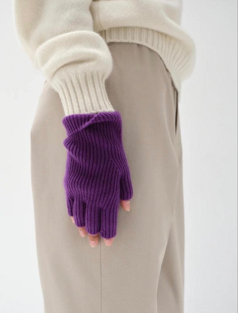 【新品】Cash Baby Open Finger Glove / Purple
