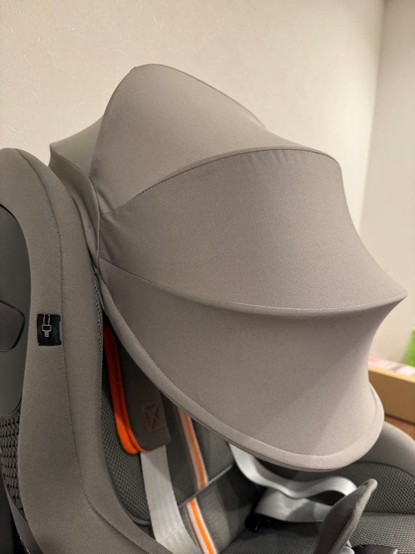 ISOFIX対応 グレー チャイルドシート