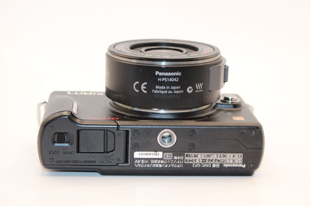 ★純正バッテリー2個、レンズ収納袋付★ LUMIX DMC-GF2 電動ズーム