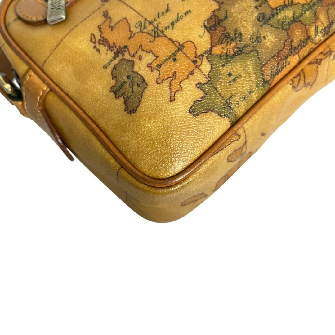 プリマクラッセ　ショルダーバッグ　世界地図柄　レザー　斜め掛け