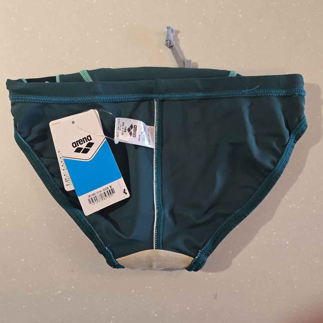 arena 競泳水着 ダークグリーン　Mサイズ　未使用品