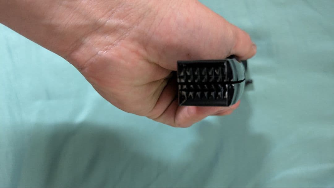 台湾軍採用　LEAPERS UTG バイポッドグリップ 　フォアグリップ