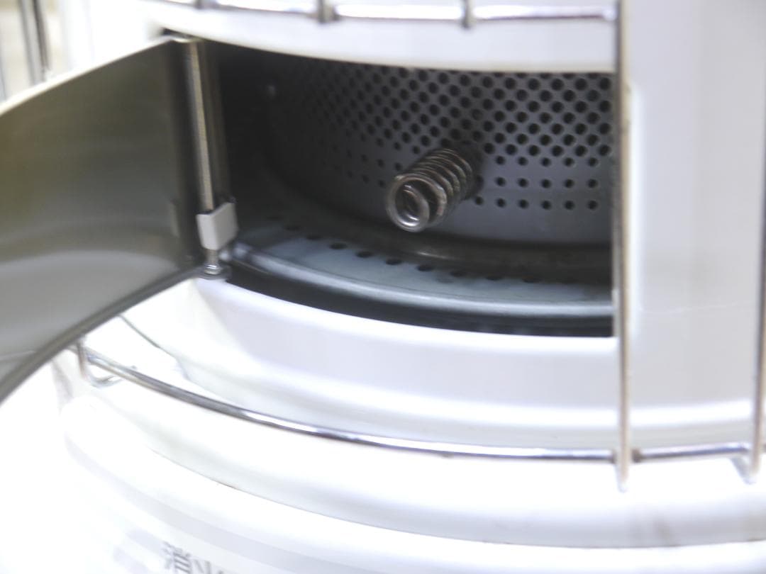 送料無料◆2014年◆コロナ 石油ストーブ 円筒形 ガード付き　ホワイト