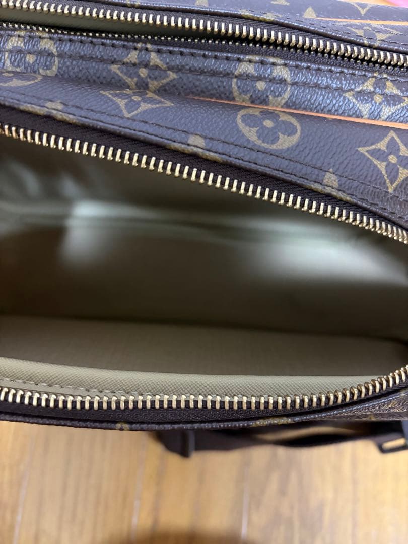 Louis Vuitton モノグラム ショルダーバッグ コピー品