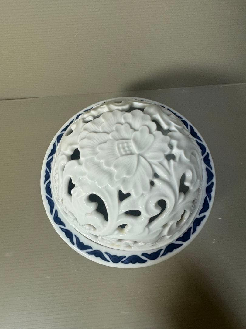 2570 三川内焼　染付四君子文香炉　昭和44年　陽山末太郎作