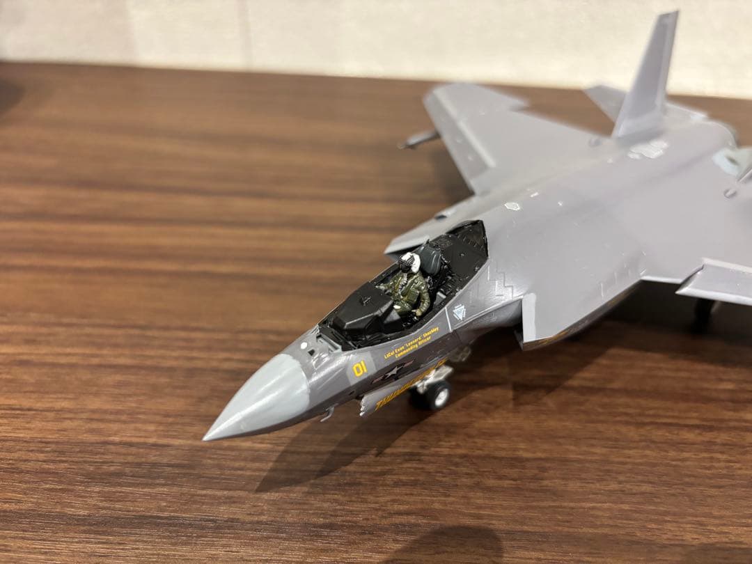 11/1まで出品　タミヤ　1/72 F-35C ライトニングⅡ 飛行機プラモデル