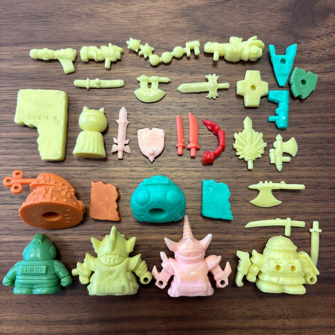 ガシャポン ニャゴ神 石板 3種の神器 他【ジャンク品】