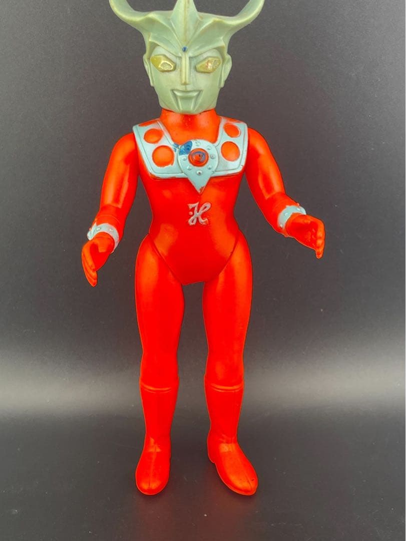 【中古品】 ウルトラマン レオ　当時品　スタンダードサイズ　18.5cm ブルマ