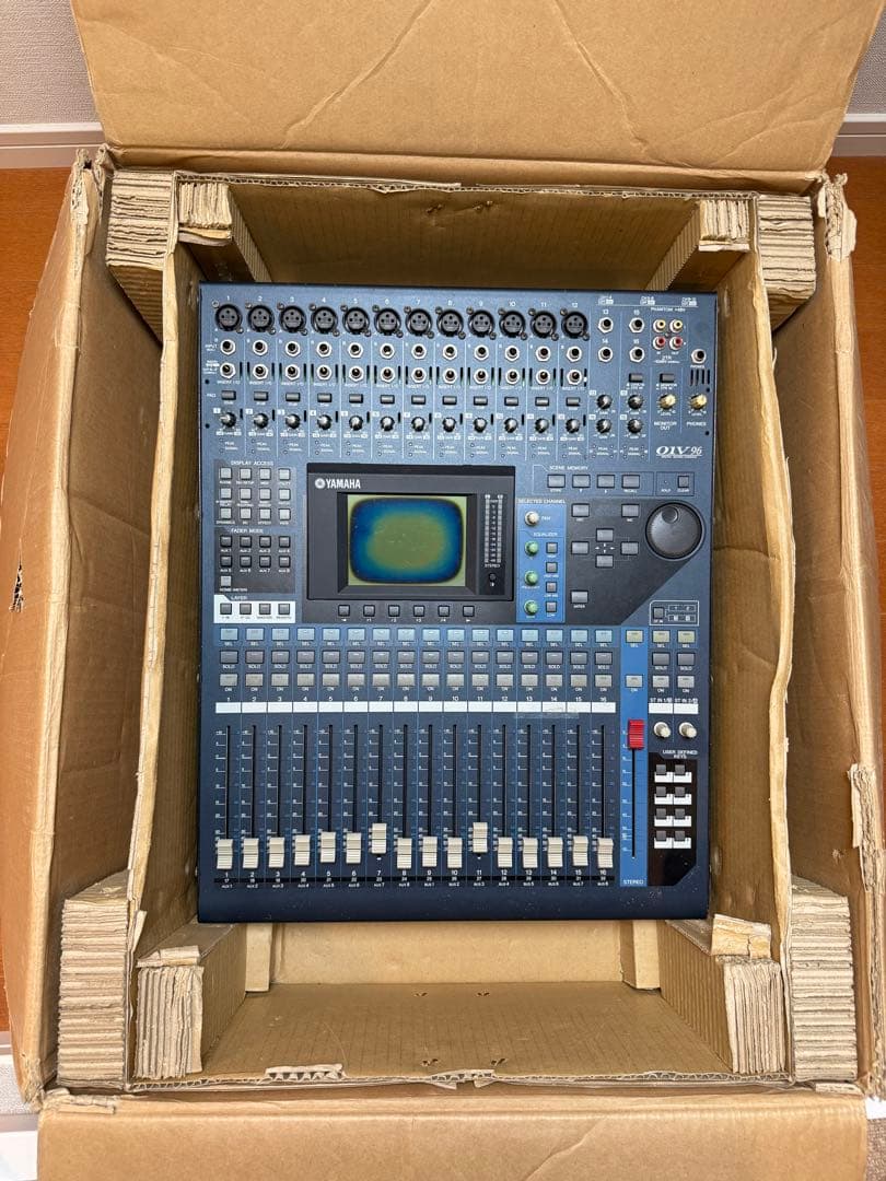 YAMAHA O1V96 デジタルミキサー
