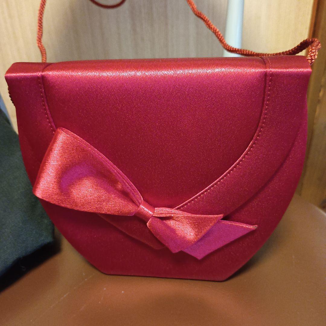 イヴ サンローラン リボン サテン ショルダーバッグ ポシェット レッド