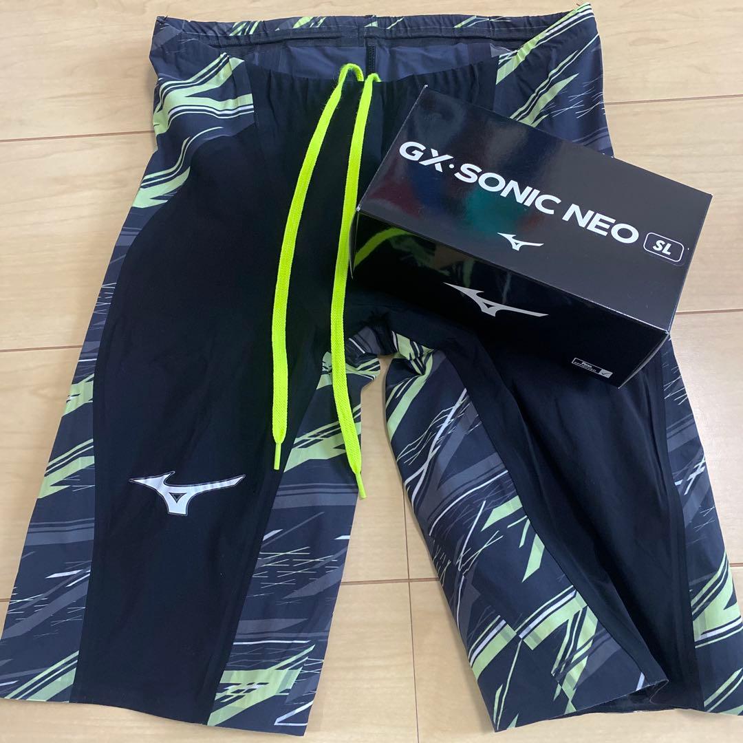 GX SONIC NEO Lサイズ（箱つき）競泳水着 黒/緑 ストライプ