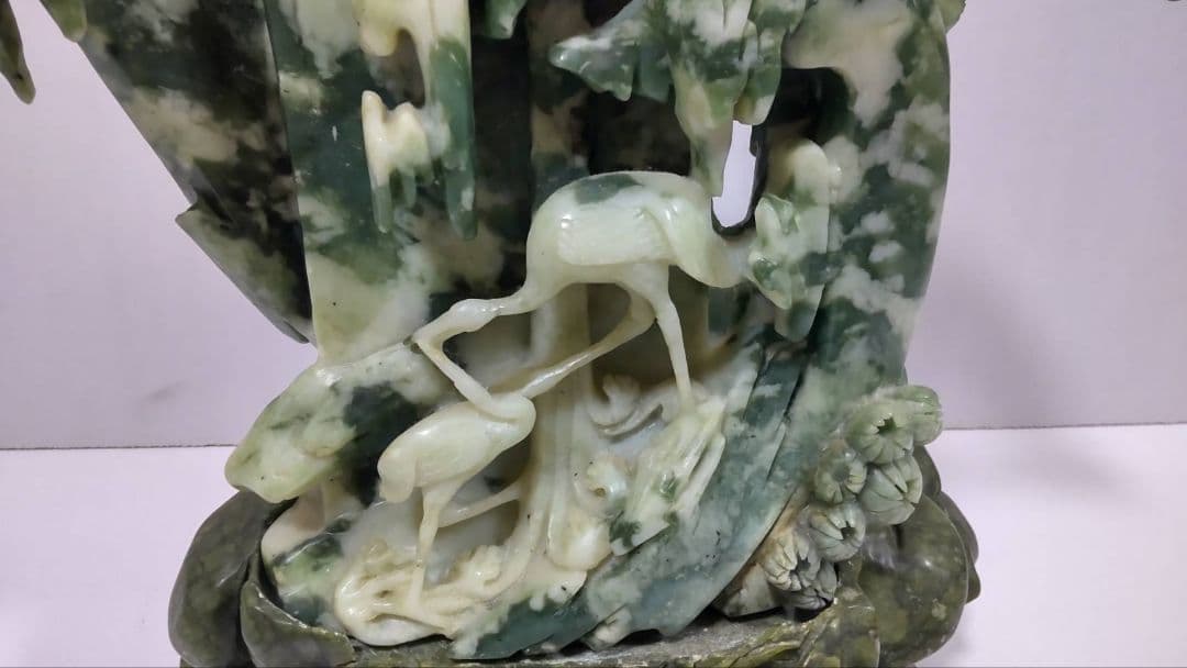 玉石 玉製 翡翠　東洋彫刻　鶴 置物 縁起物