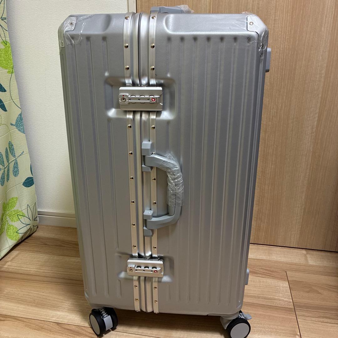 【未使用品】スーツケース　アルミフレーム　８５Ｌ