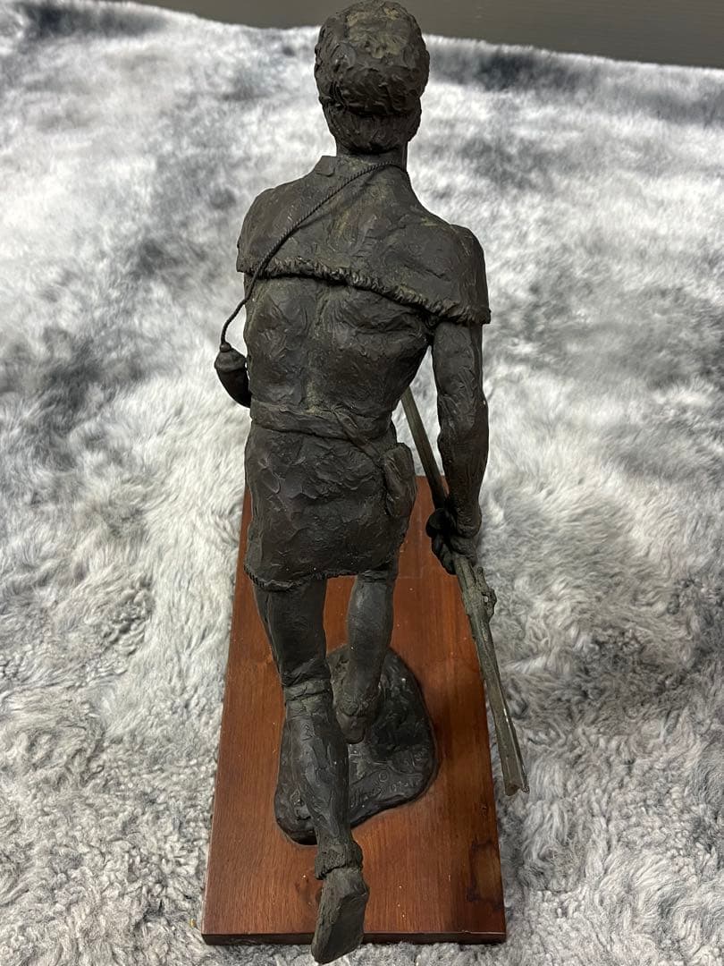 ブロンズ製　置物　彫刻　古美術　骨董　J. Holland