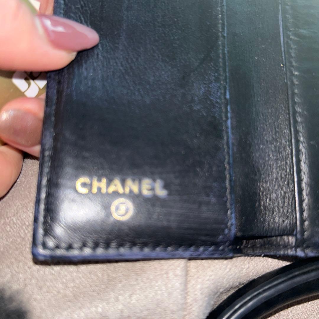 CHANEL キャビアスキン　ミニ財布