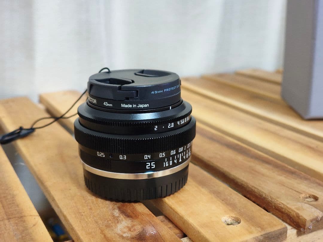 【美品】TTArtisan 25mm f2 Xマウント フィルター付き
