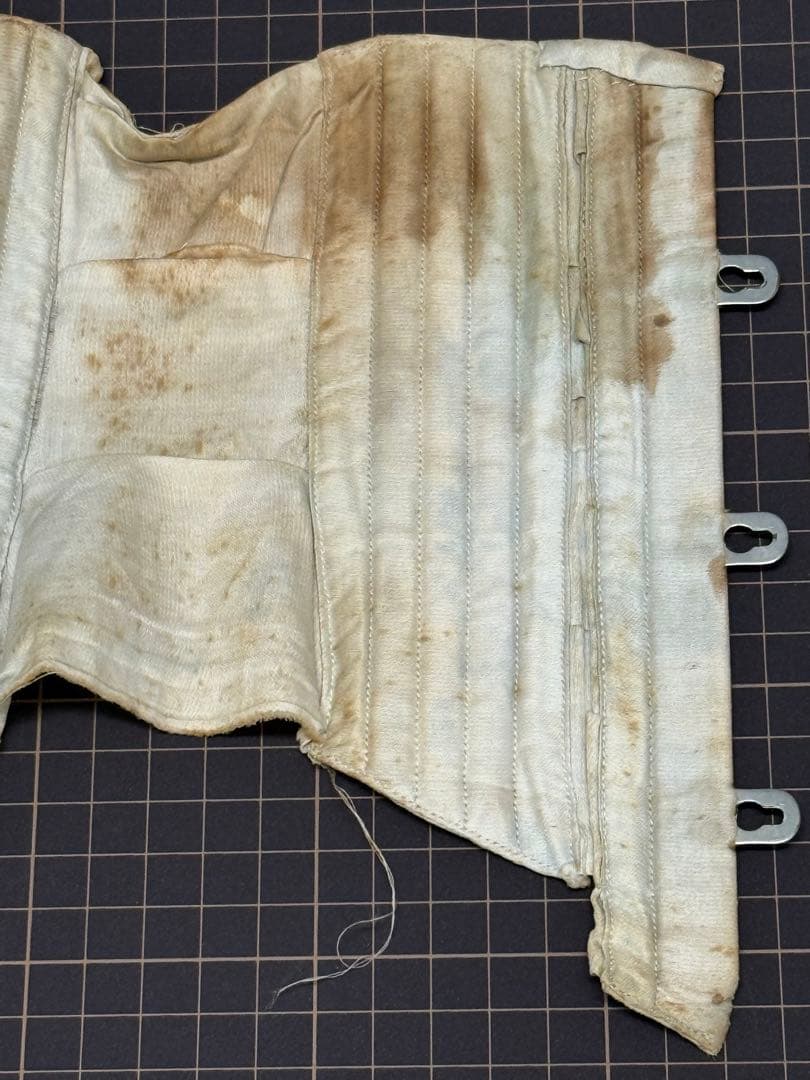 1900年代初期　フランスアンティーク　小さなコルセット　ドール・テディベア用