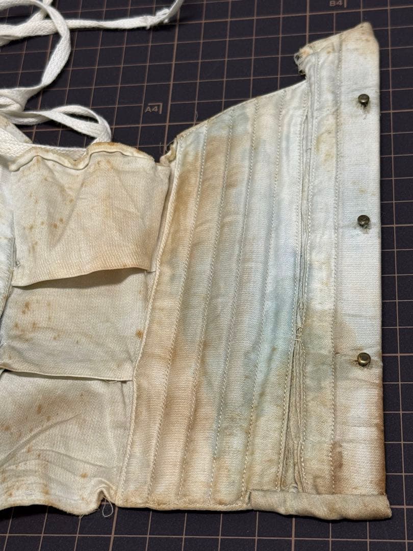 1900年代初期　フランスアンティーク　小さなコルセット　ドール・テディベア用