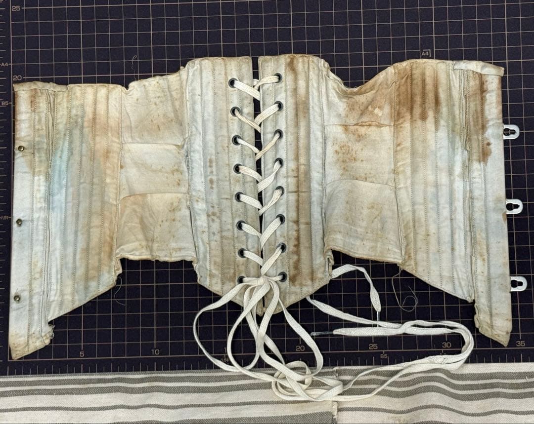 1900年代初期　フランスアンティーク　小さなコルセット　ドール・テディベア用