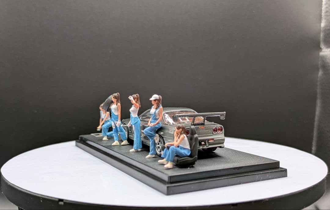 1/64スカイラインGT-R(R34)＆フィギュア(女性整備士)ジオラマ