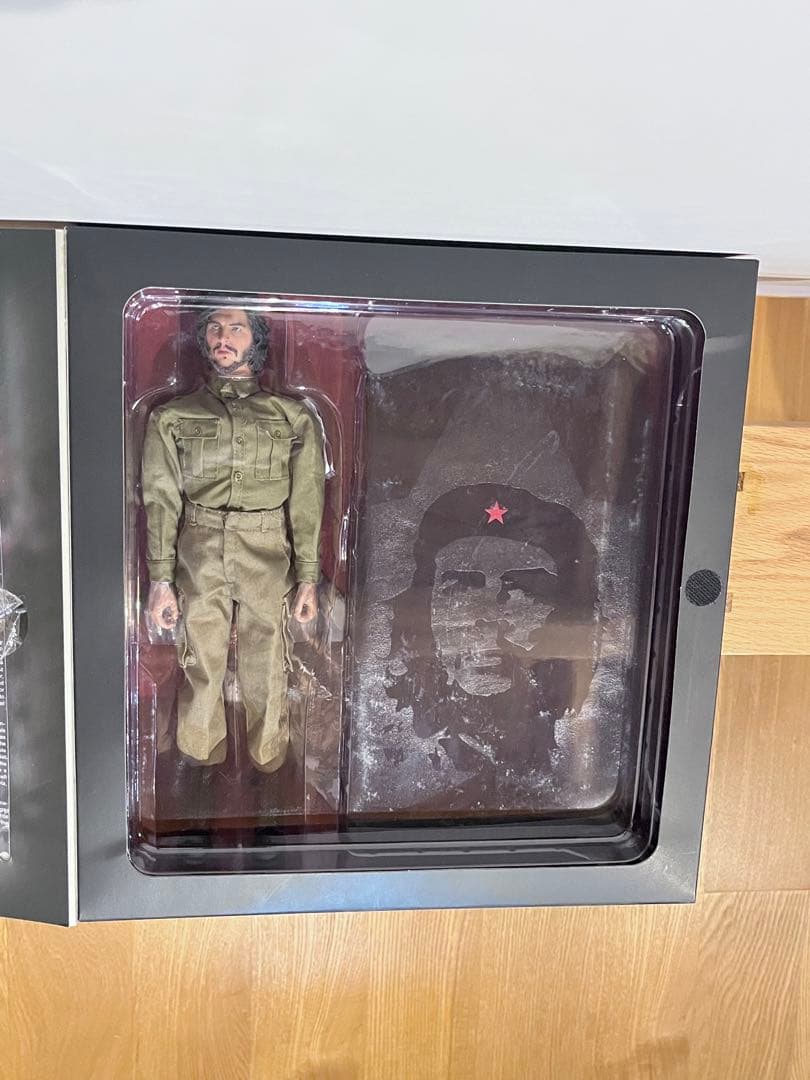 チェ・ゲバラ アクションフィギュア 1/1Ｔシャツ付き