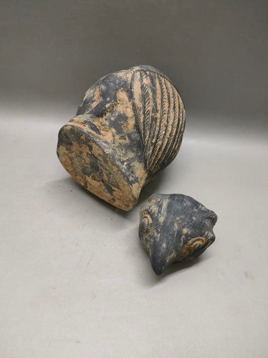 匿名配送❣️前漢　黒陶鴟鴞形壺 みみずく俑 陶芸　骨董品　美術品　陶器