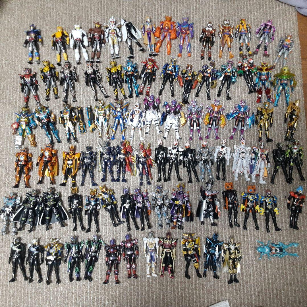 装動　仮面ライダーガヴ　ガッチャード　ギーツ　セット