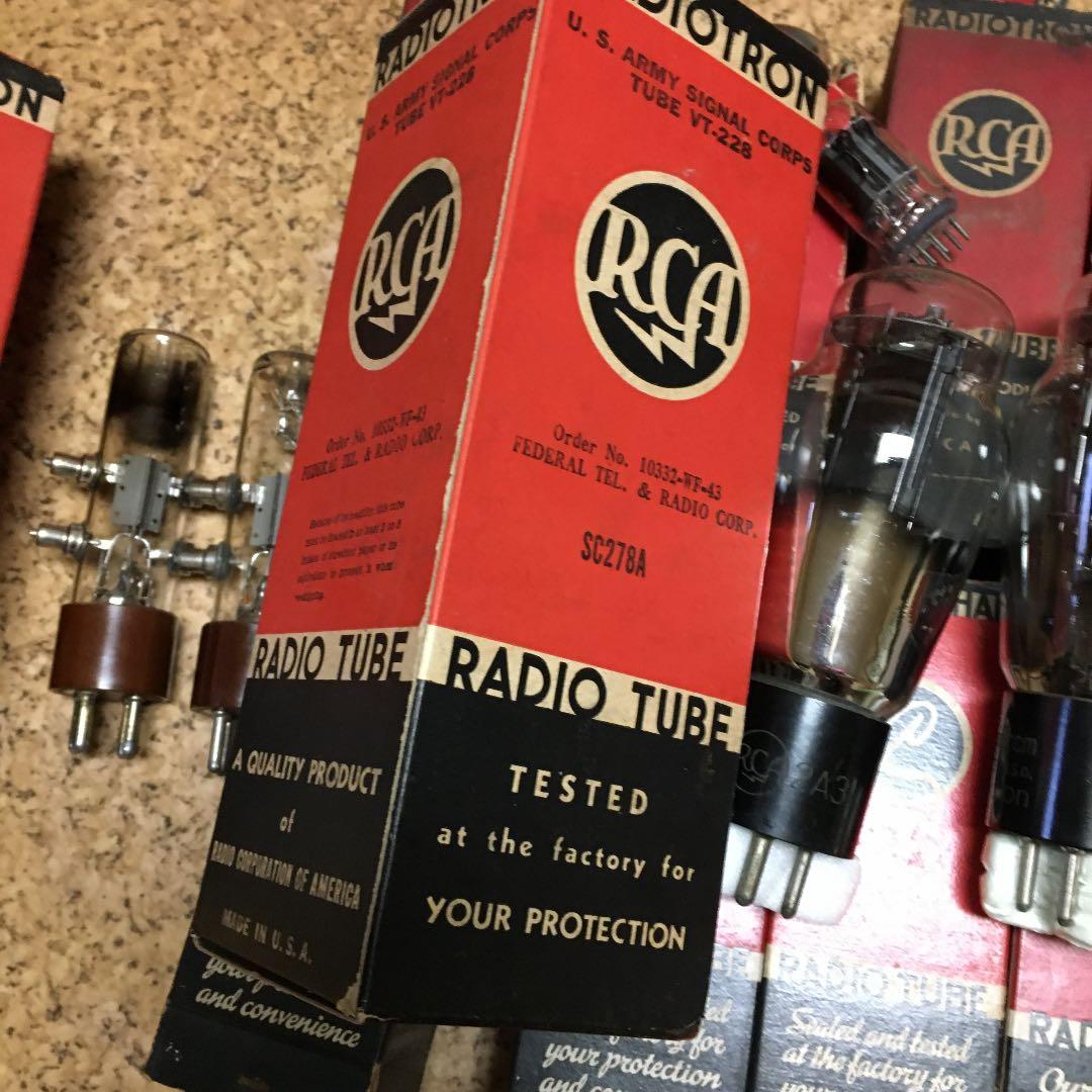 まず出ない球。VT-228珍しい赤箱カミナリマークの軍球。箱はST-19より大。