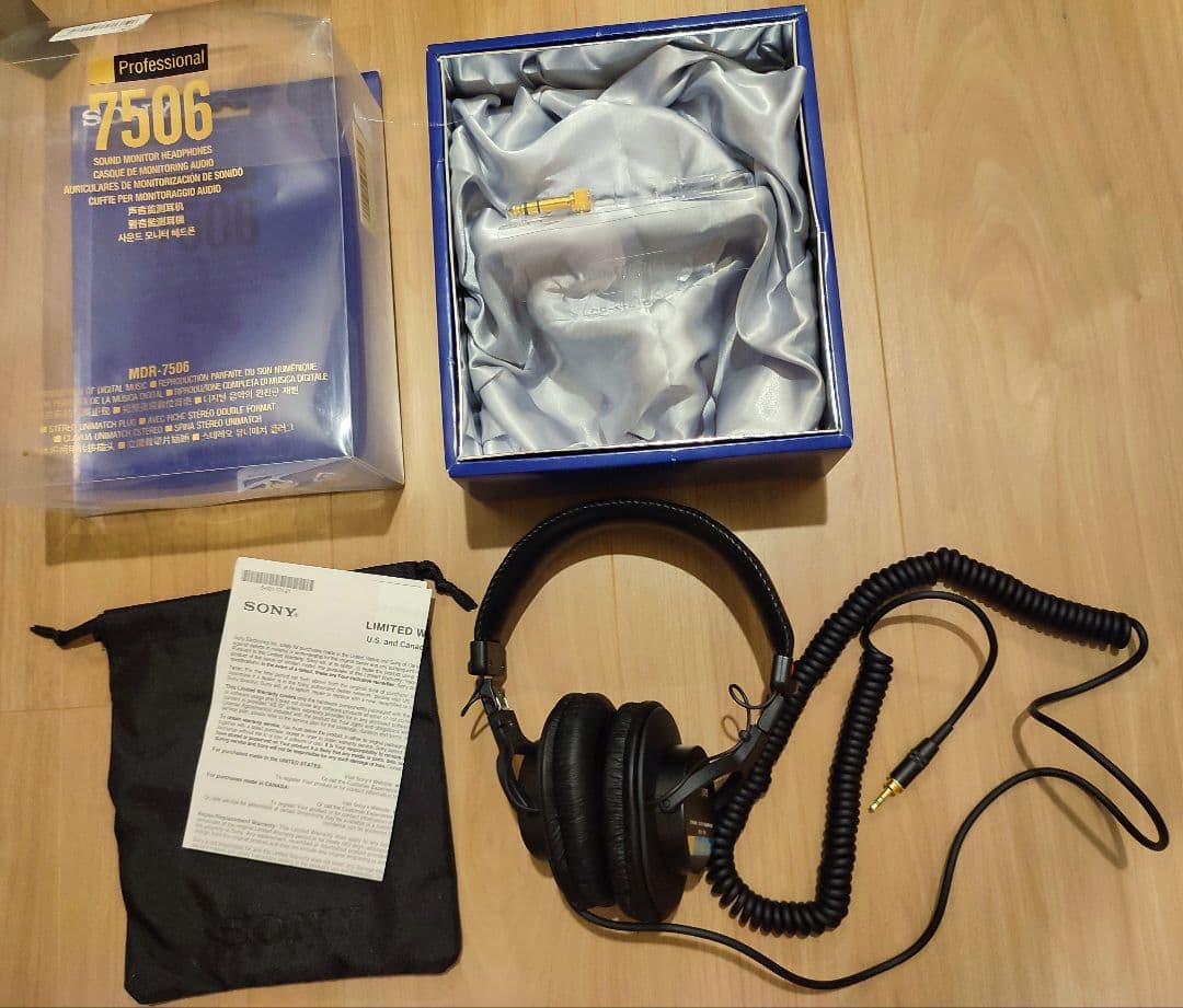 ほぼ新品 SONY MDR-7506 モニターヘッドフォン