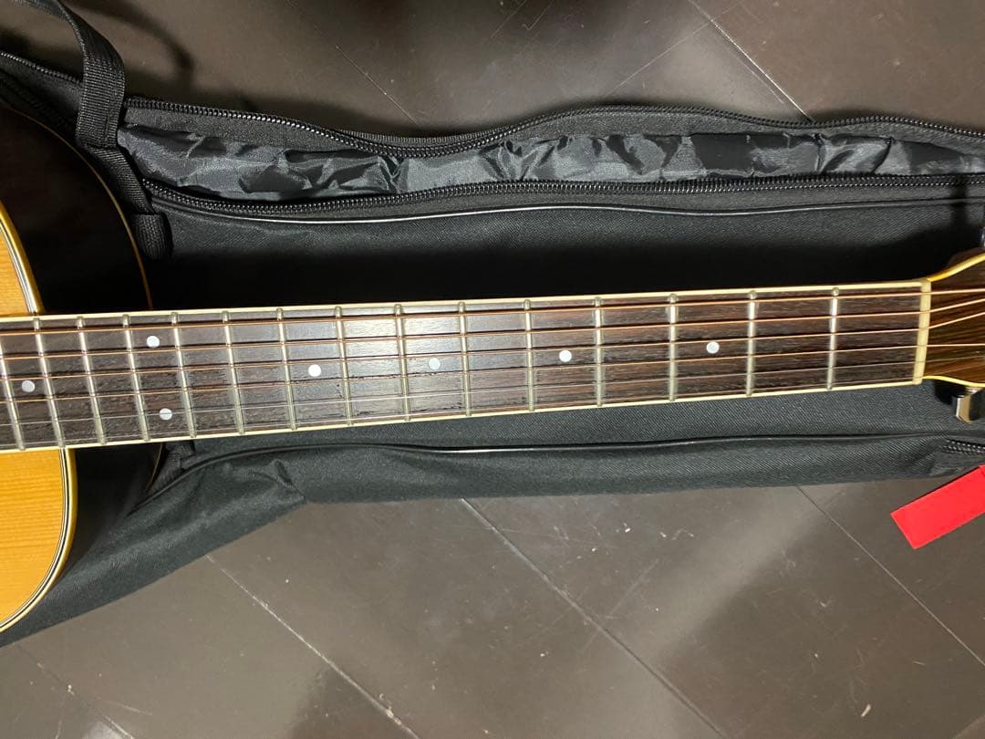 アコースティックギター　yamaki