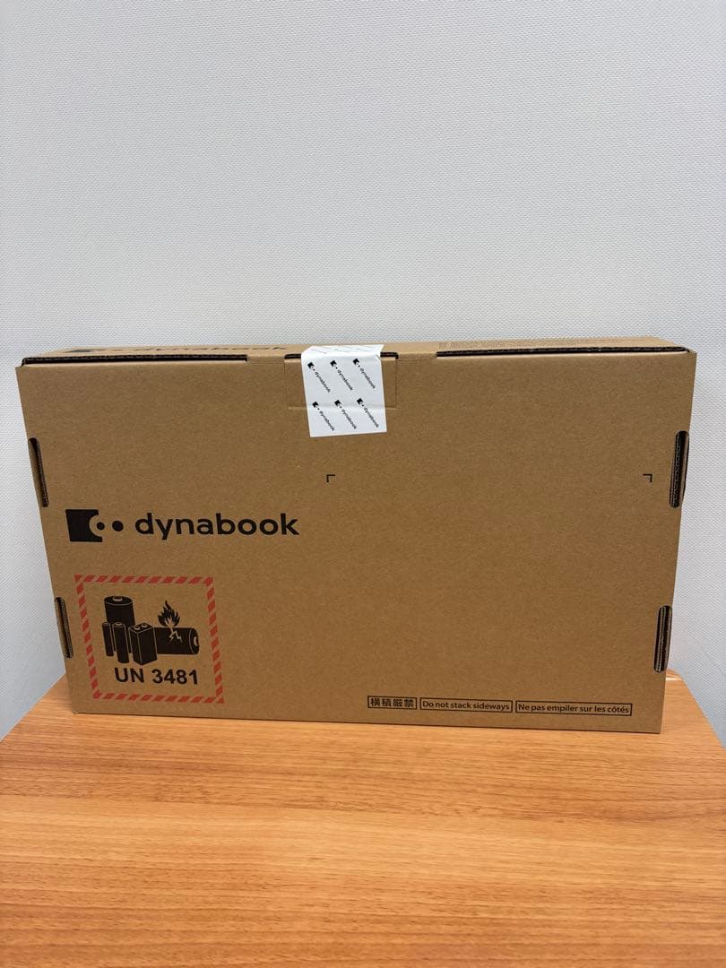 (新品）ノートパソコン　Dynabook　A6A1XYF8U11A