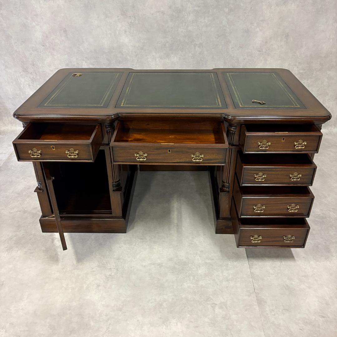 プレジデントデスク 両袖 デスク　アンティーク マホガニー 社長デスク