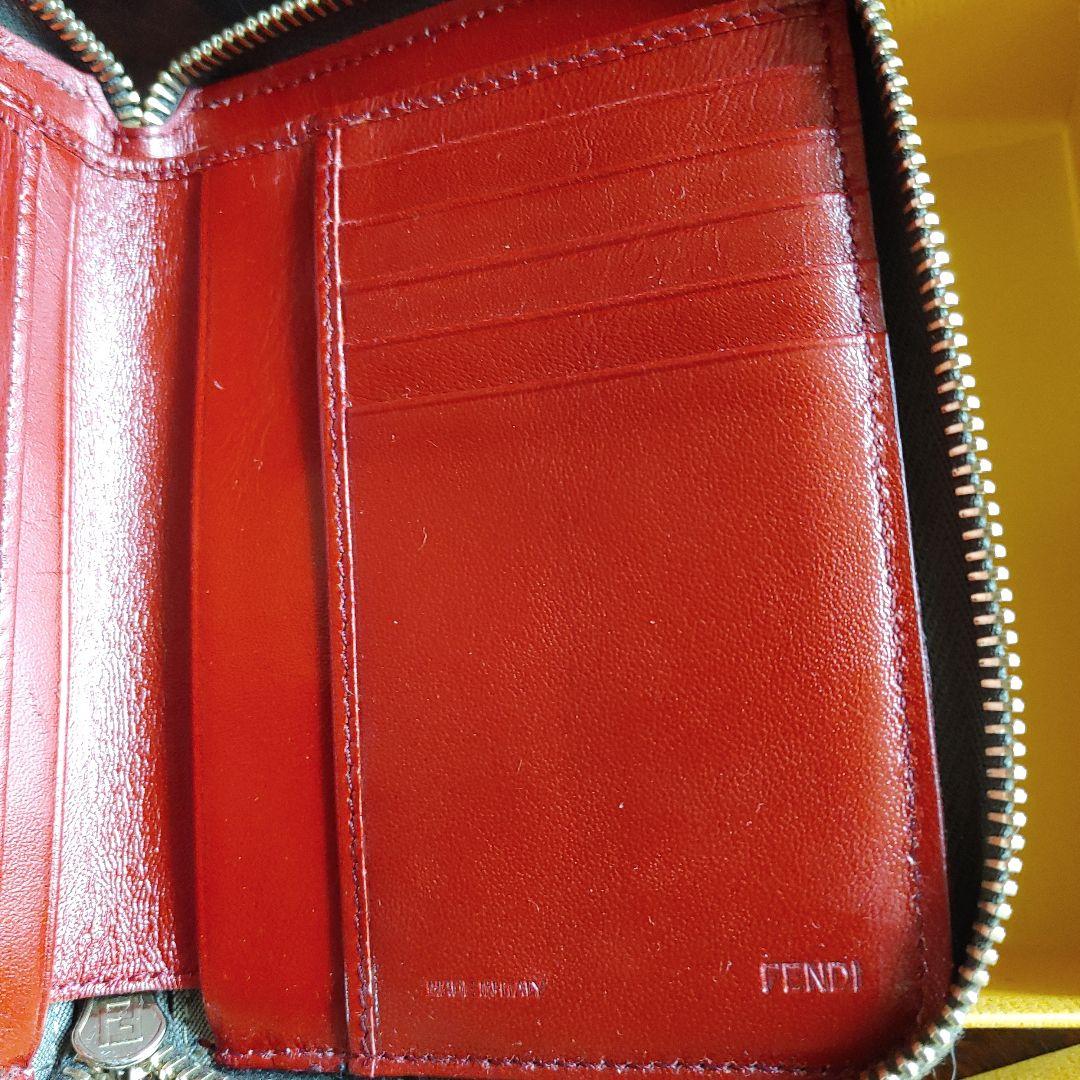 みく　フェンディ　財布　ズッキーノ