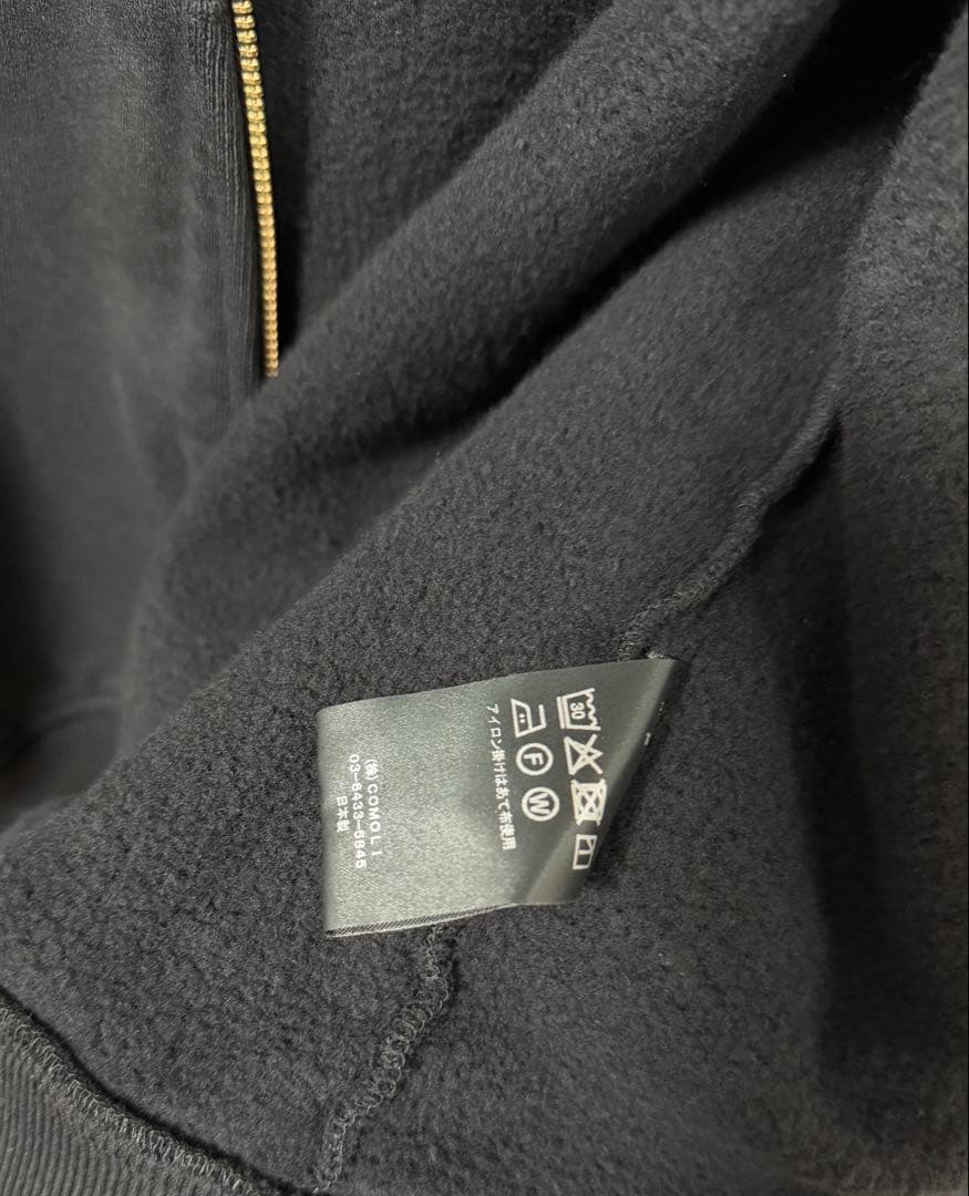 未使用COMOLI コットン裏毛ジップパーカ　サイズ3