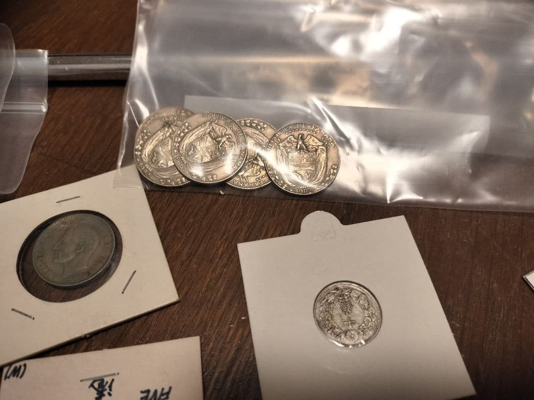 旧貨幣・金貨・銀貨・記念硬貨コレクション
