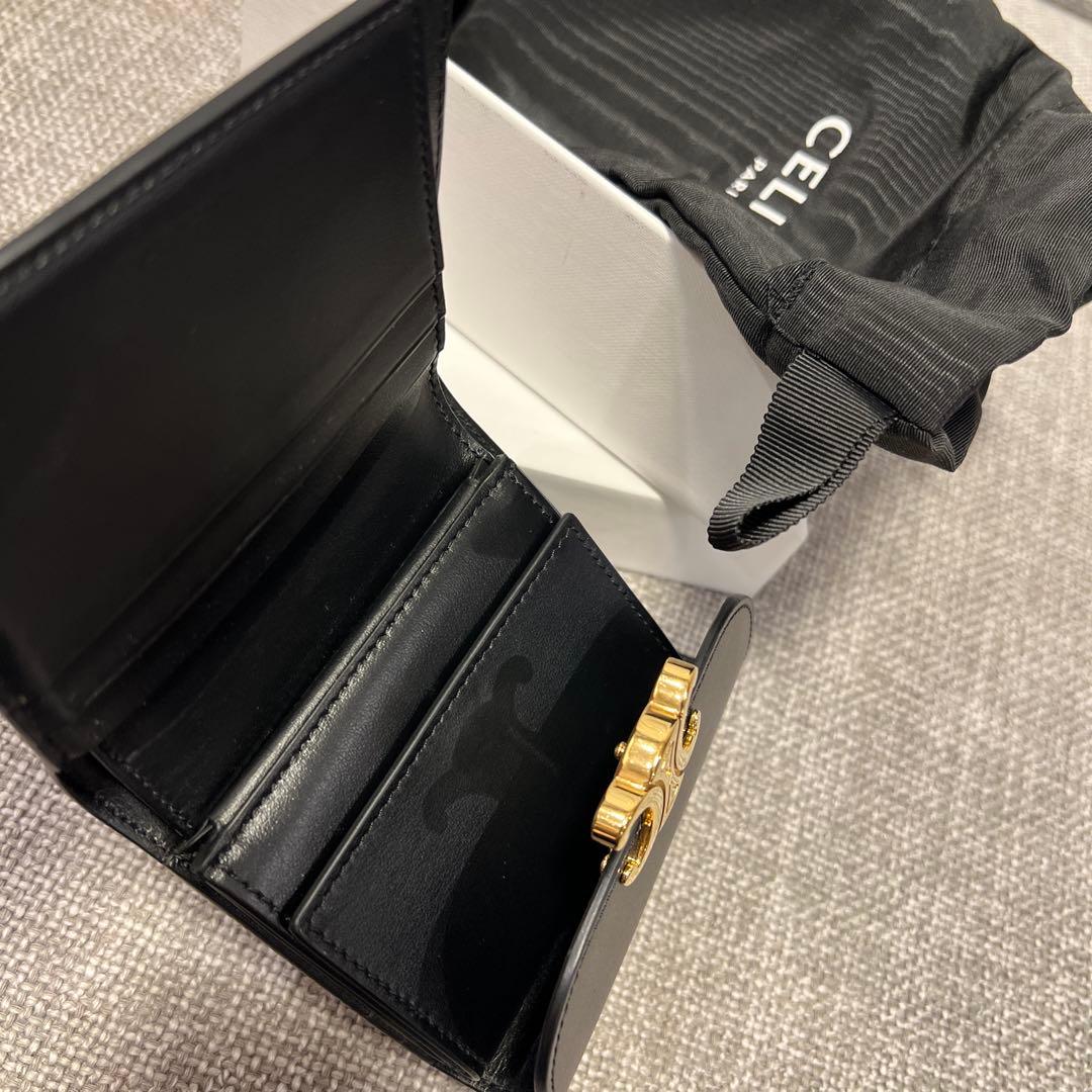 セリーヌ　三つ折り財布