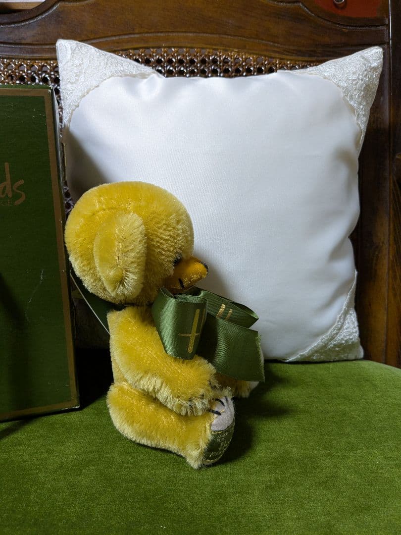 Harrods メリーソート社チーキー