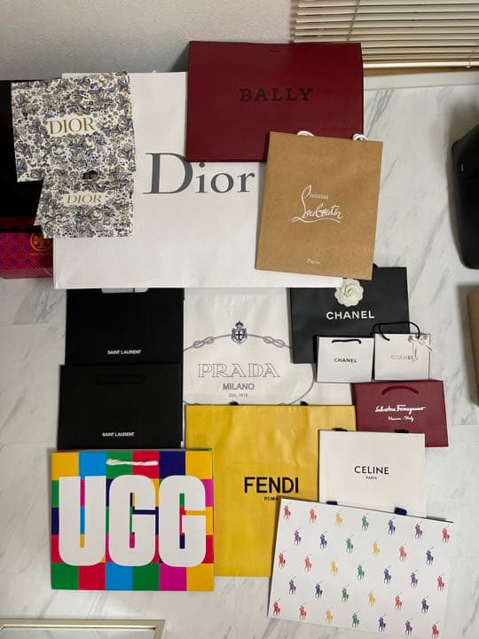 ブランド品紙袋