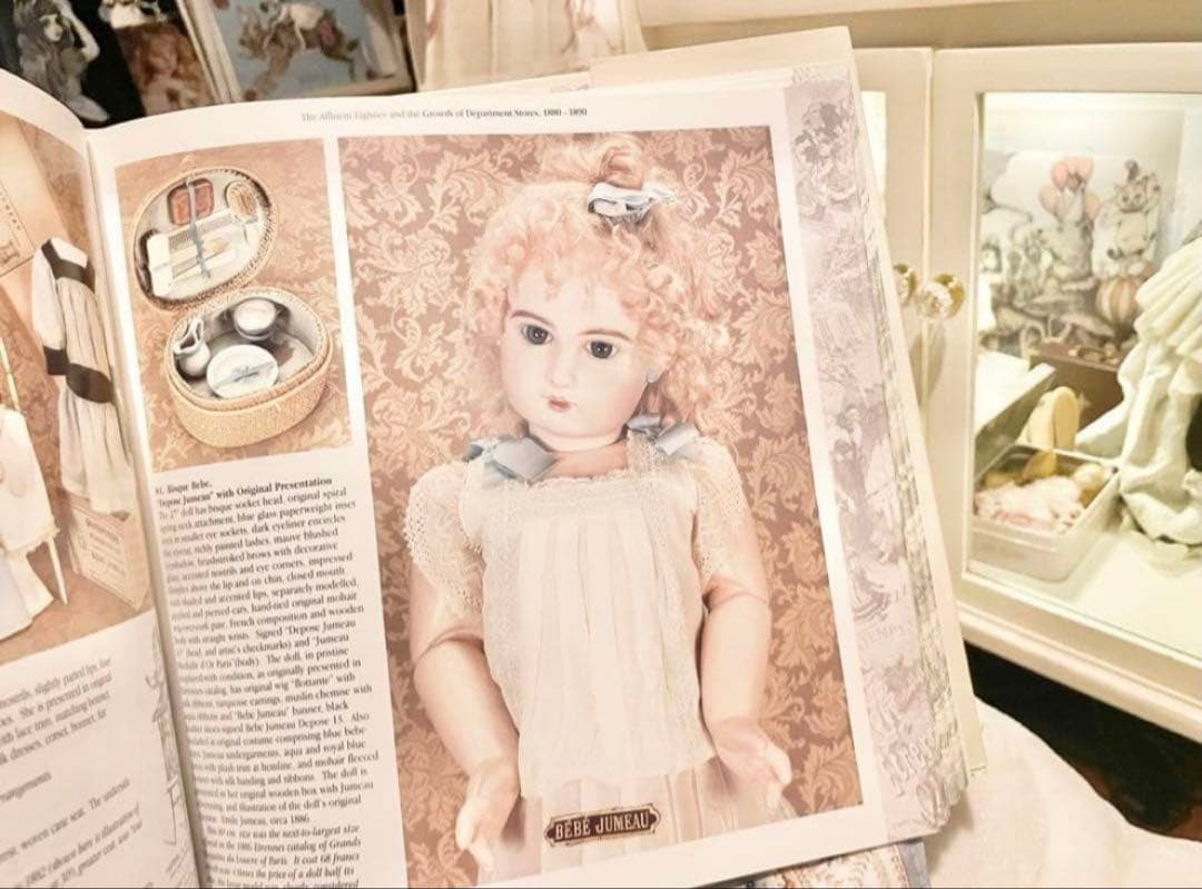 France♡洋書　19世紀の人形とおもちゃの古書