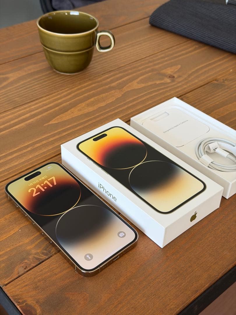 Apple iPhone 14 Pro ゴールド 256gbとiFace 美品