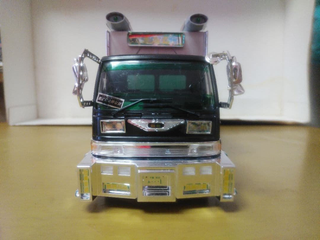 アオシマ デコトラ 4t 椎名急送 美加丸