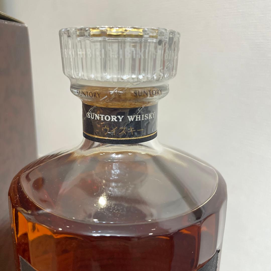 サントリーウイスキー　響21年　裏黒ラベル　金キャップ　箱付き　未開封