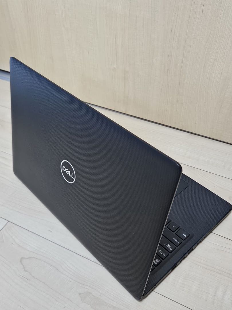 DELL Inspiron 3593 i7 第10世代 SSD240GB