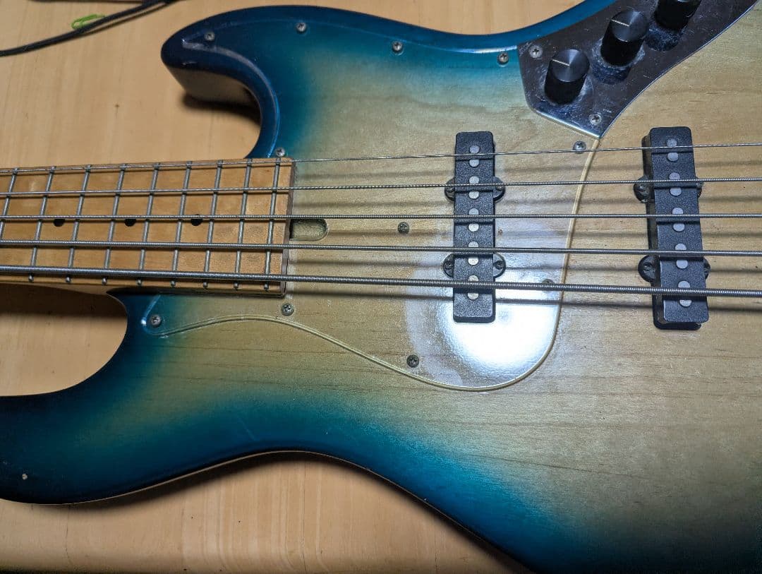 Bacchus5弦パッシブジャズベース　ハンドメイドWOODLAND日本製中古品