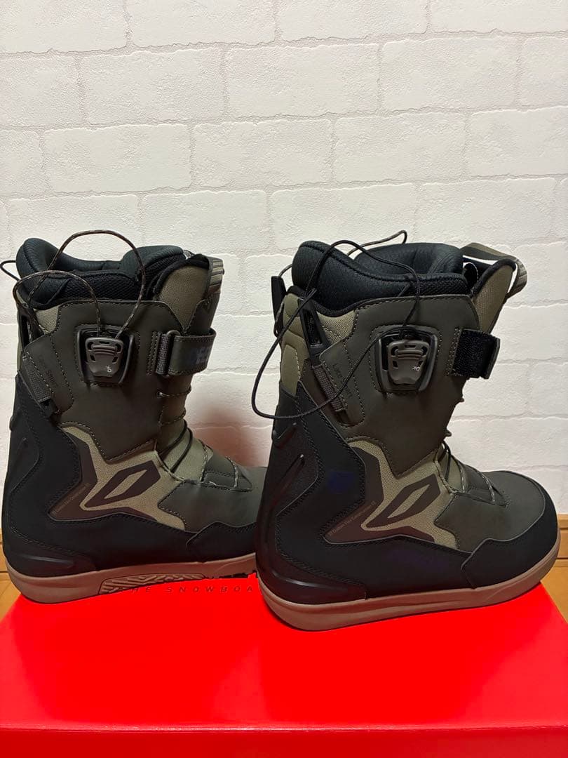 最新DEELUXE TEAM ID 25-26スノーボードブーツ 25.5cm