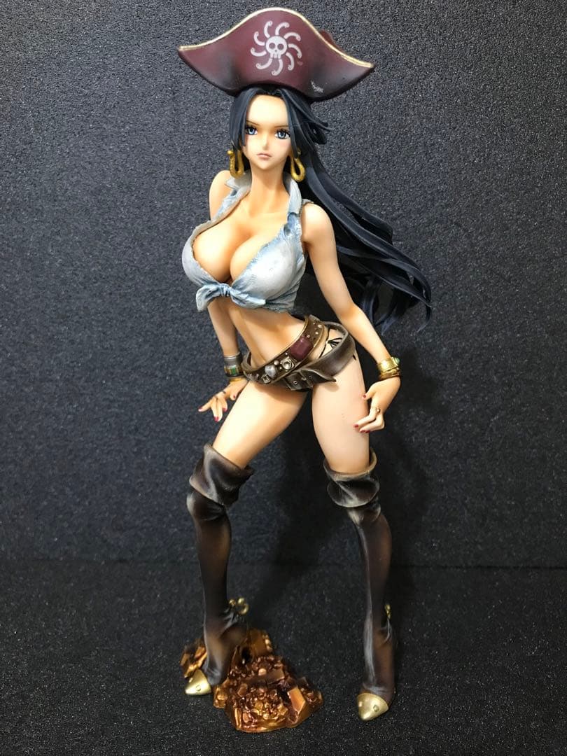 ワンピース　ハンコック　リペイントフィギュア　FLAG DIAMOND SHIP