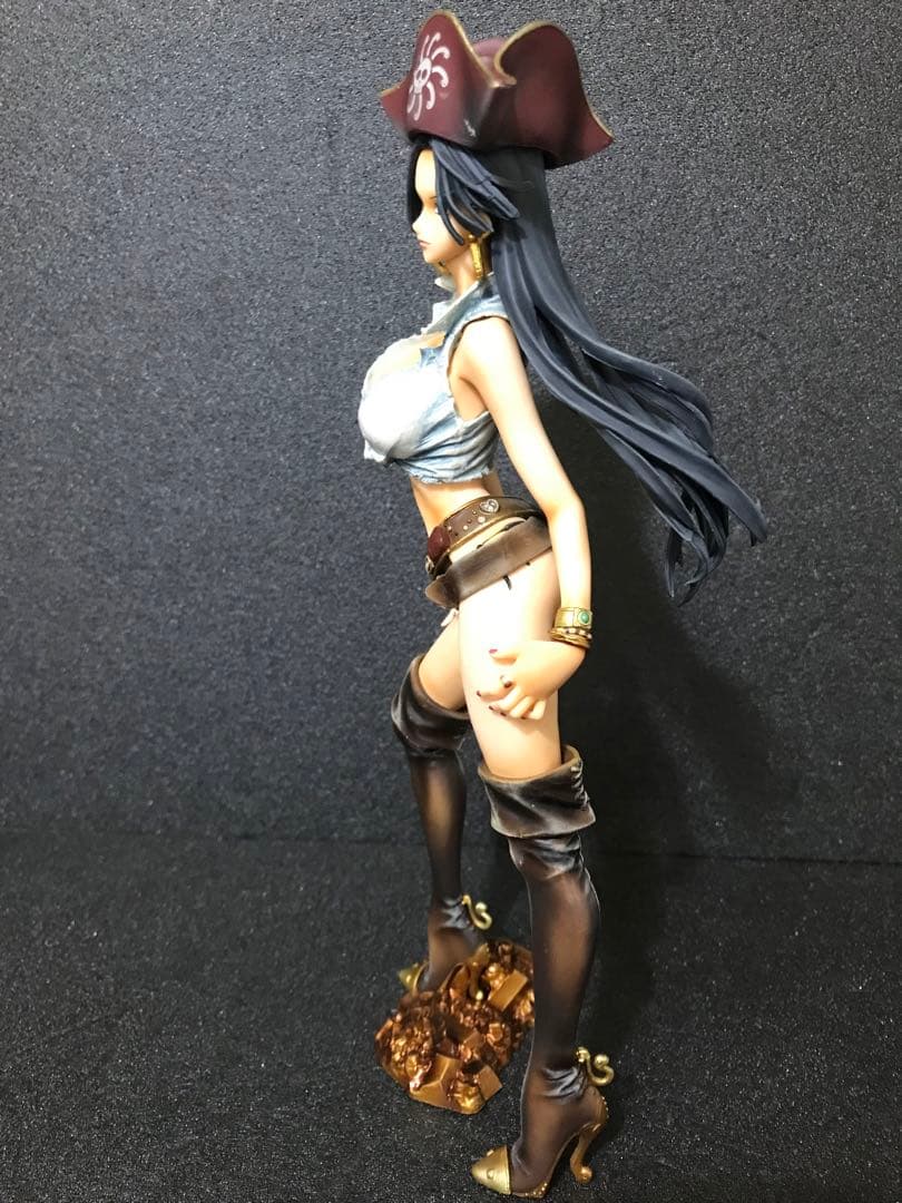 ワンピース　ハンコック　リペイントフィギュア　FLAG DIAMOND SHIP