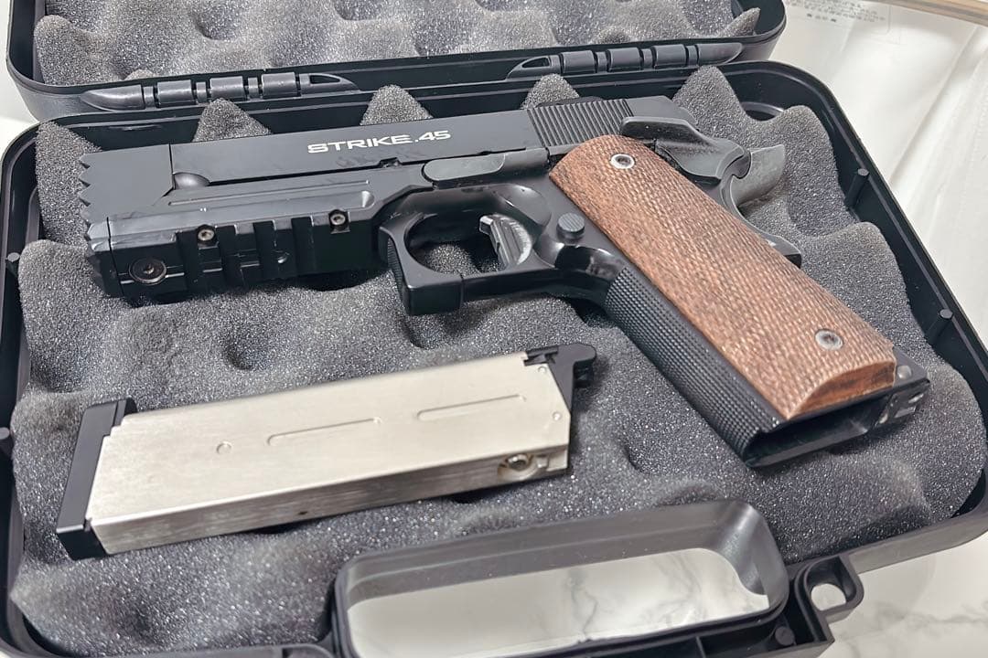 千束の銃風ストライク45 東京マルイ