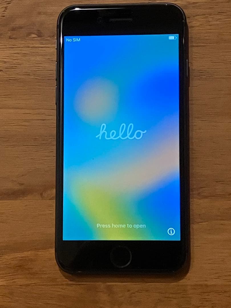 スマートフォン本体 Apple iPhone 8 (MQ782J/A)