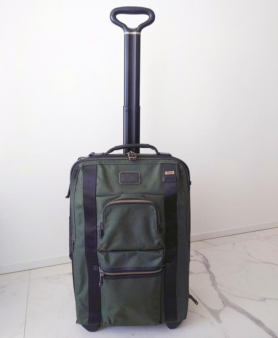 【美品】TUMI アルファブラボー 2輪キャリーバッグ 機内持ち込み可